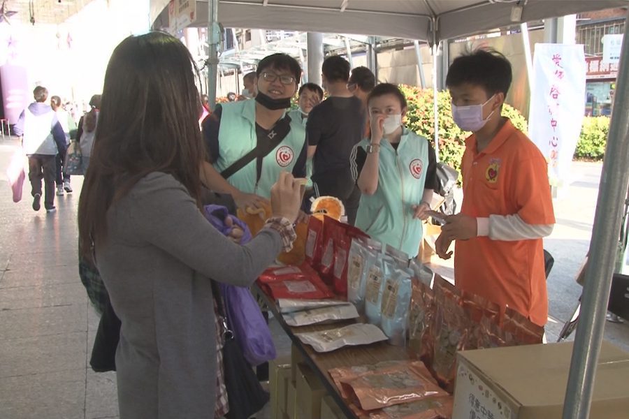 打破刻板印象  慢飛兒促聯名商品自食其力