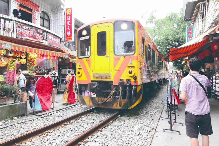 因應2024平溪天燈節人潮 臺鐵調整平溪/深澳線列車時刻