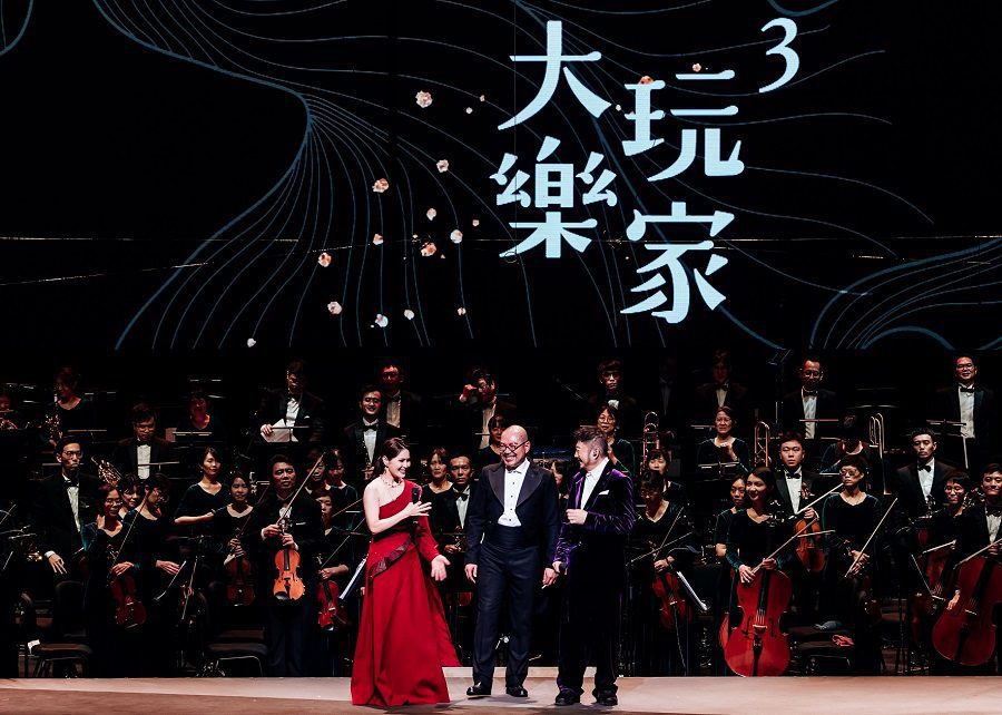周蕙變身「千面女郎」小蟲為「大玩樂家3」開金口唱歌！安可二人合體共演〈親密愛人〉掀高潮成彩蛋