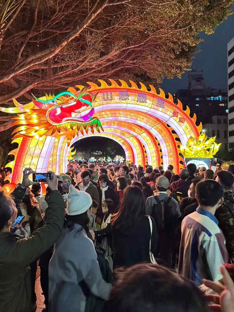 2024台北燈節元宵當日創人潮新高！吸引逾32萬人賞燈