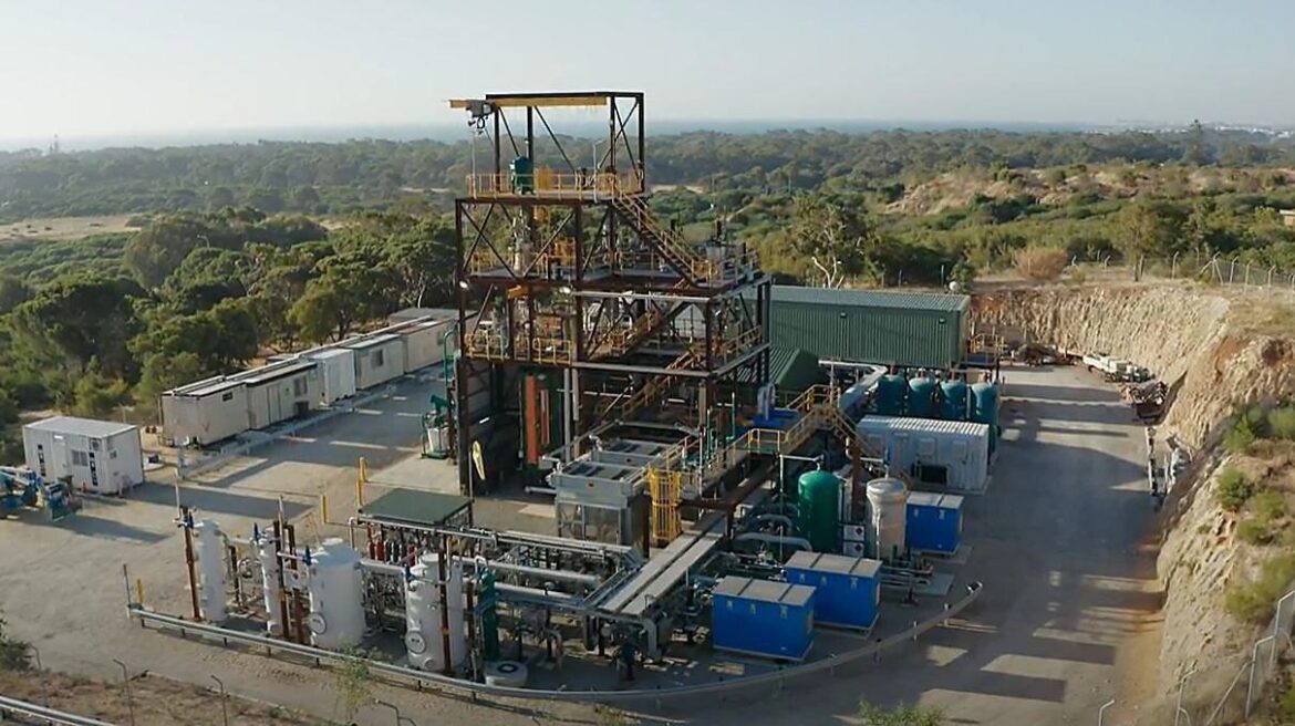 Hazer 成功在商業示範廠房生產首批氫氣和石墨