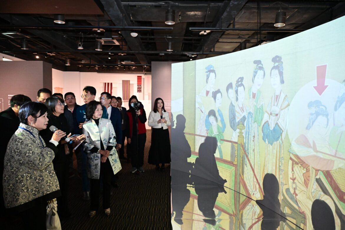 穿越古今互動體驗  「那些她們，都是我們」蘭博x故宮特展