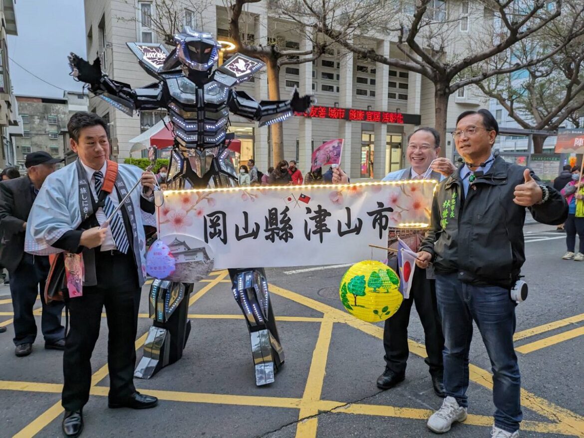 彰化古城踩街國際嘉年華　逾2千人熱情參與嗨翻周末夜