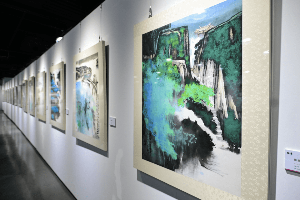 吳烈偉彩繪桃園五十創作展揭幕     張善政：欣賞藝術感受桃園之美