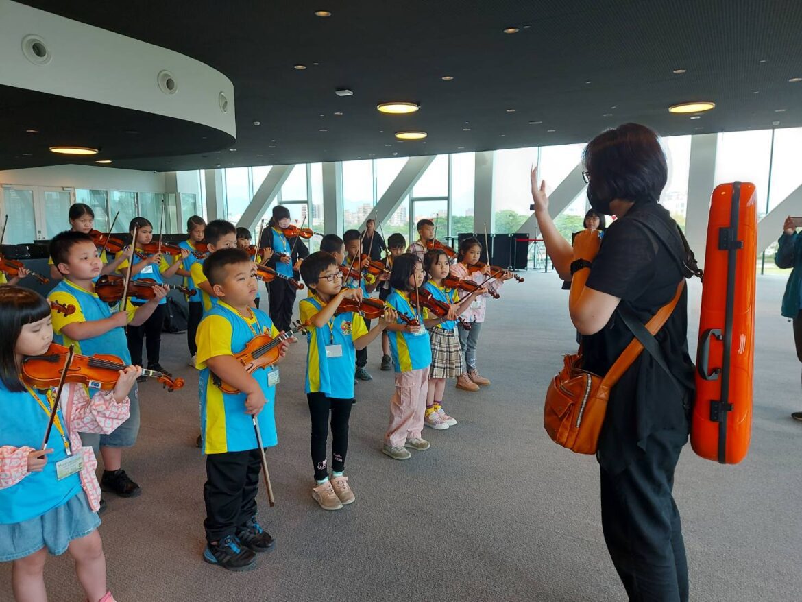 偏鄉小學生走進國家音樂廳　沄水國小小提琴社獲國台交指導