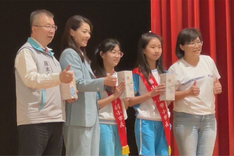 竹市兒童節贈禮  喜鵲「皮卡」環保水壺
