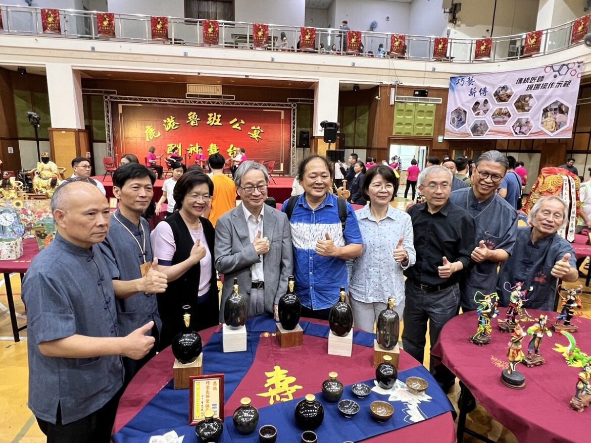 鹿港魯班公宴超吸睛　集全臺500件工藝品呈現壯闊排場