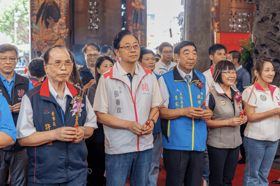 關聖帝君聖誕慶典熱鬧登場     張善政祈求桃園市民健康平安     感謝廟方積極投入公益