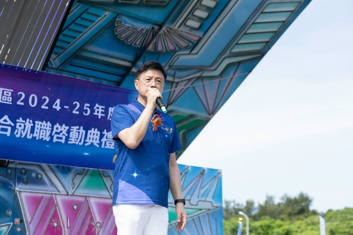 國際扶輪3523地區淨灘首敲 總監曾國峰 親手服務落實環境永續ESG
