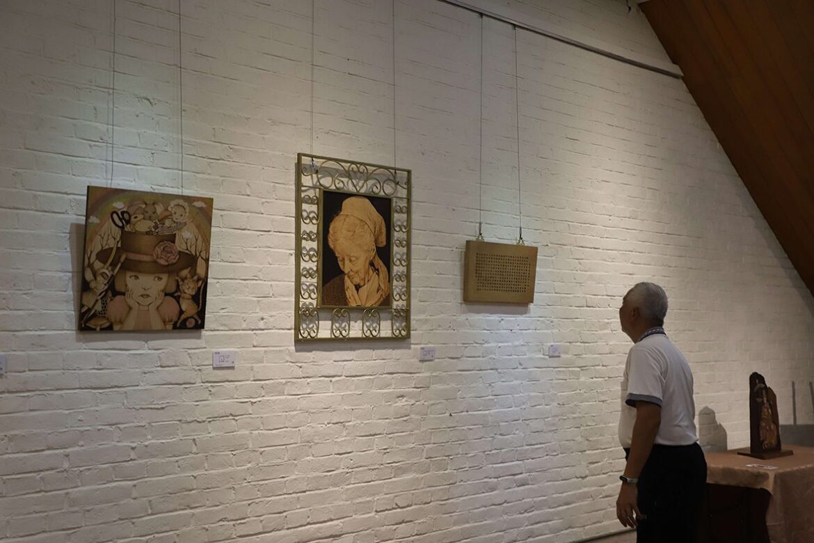 廖淑芬烙畫藝術創作師生聯展　盼義賣募款匯聚愛心助弱勢
