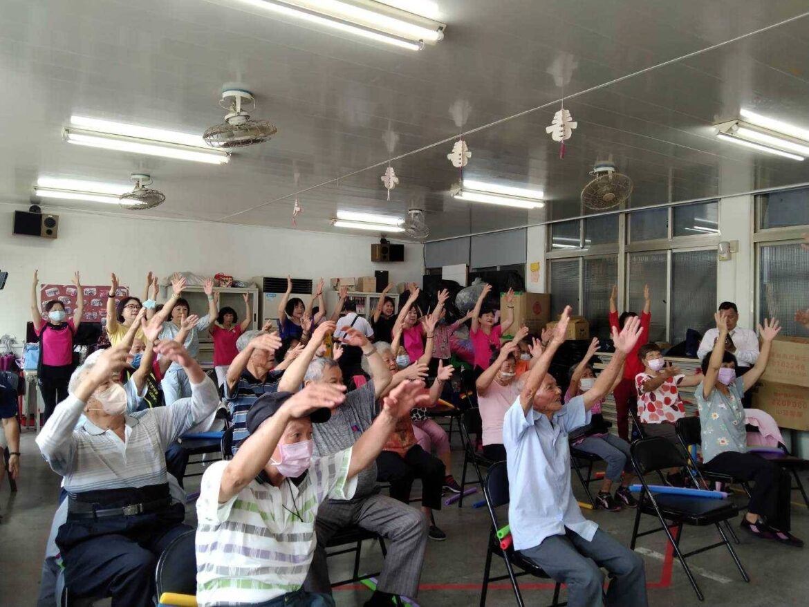 「愛在重陽 幸福久久」  雲水日托敬老慶重陽