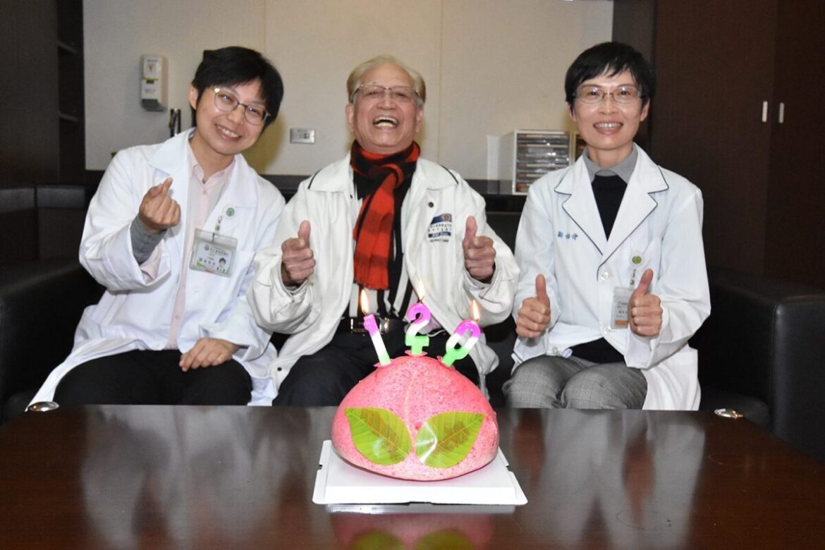 影音/六年前發現第一顆肝腫瘤　95歲的林阿公靠這招治療肝癌