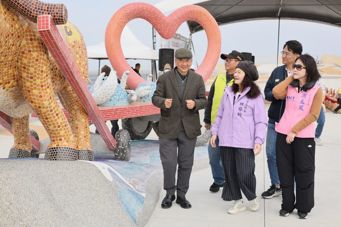 蛇麼？!王功海堤舉辦《海牛娶親》　四河川分署設公共藝術作品成為旅遊熱點