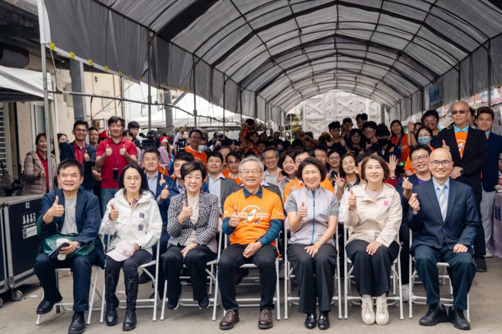 長期關注偏鄉科普教育  台積電慈善基金會董事長張淑芬攜手屏東、台東兩縣縣長  響應國科會科普列車