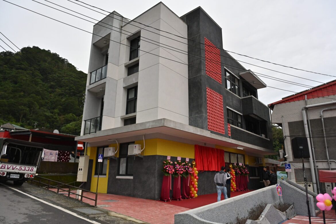 提供偏鄉教師優質住宿環境   金洋國民小學教職員工宿舍落成