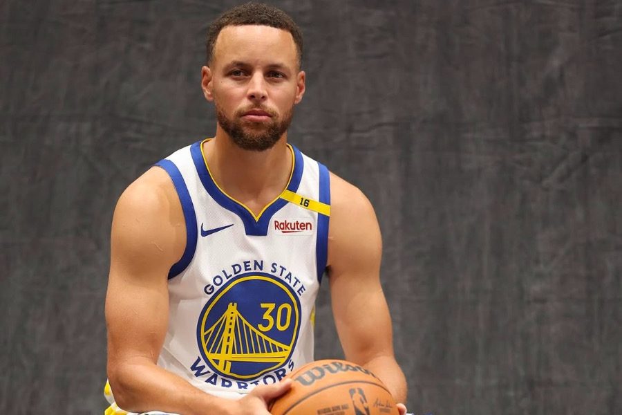 影/《NBA》「咖哩大神」降臨奧蘭多 柯瑞12記三分彈56分轟垮魔術