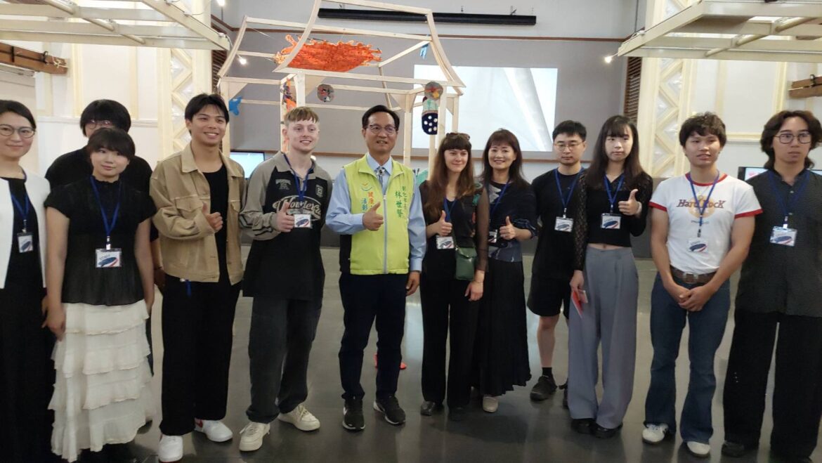 影音/《Round Table：相遇與共構  臺英藝術家駐校與文化交流計畫》成果展
