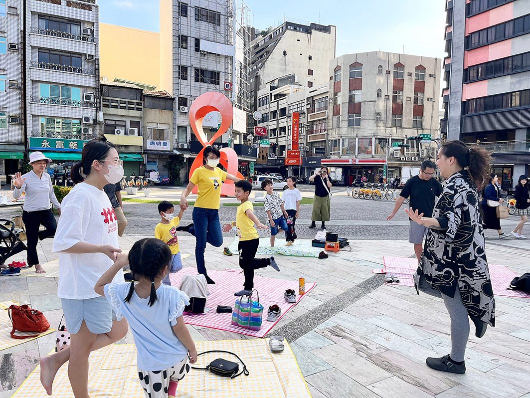 嘉義市推動嬰幼兒閱讀風潮　親子共讀徜徉趣味書海