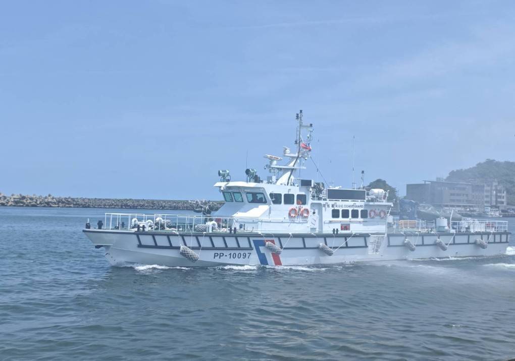 東北海域首艘百噸級巡防艇  「PP-10097艇」成軍祈福