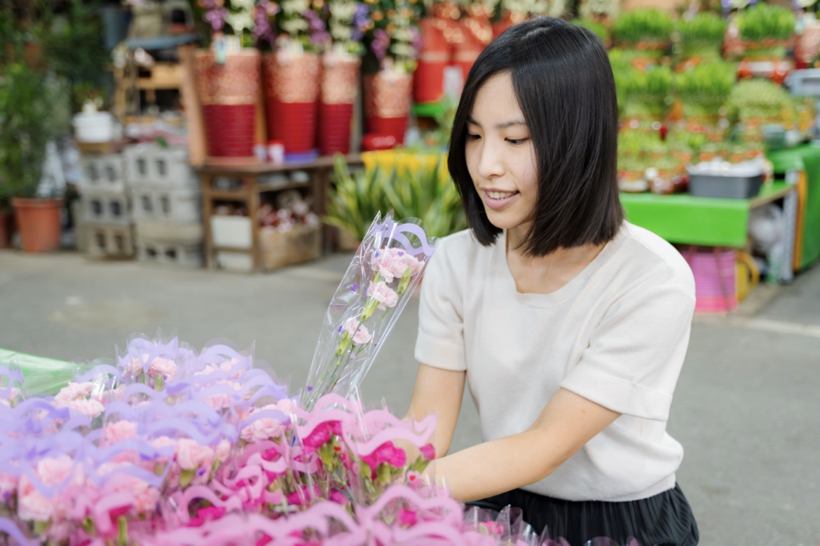 馨香傳情     板橋花市母親節花禮熱銷     多款康乃馨、盆花任您挑選