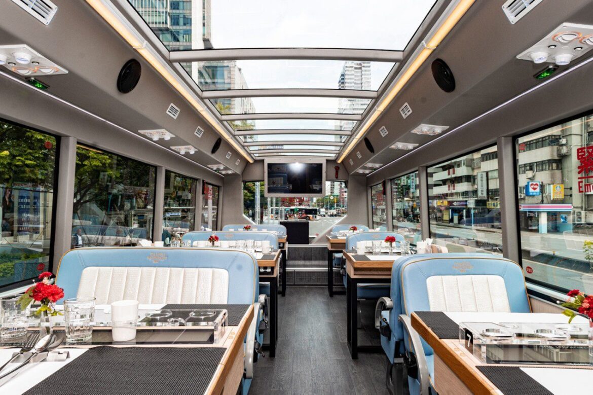 台北市雙層觀光餐車3週年!餐點夢幻升級  推出壽星、包車及限量優惠