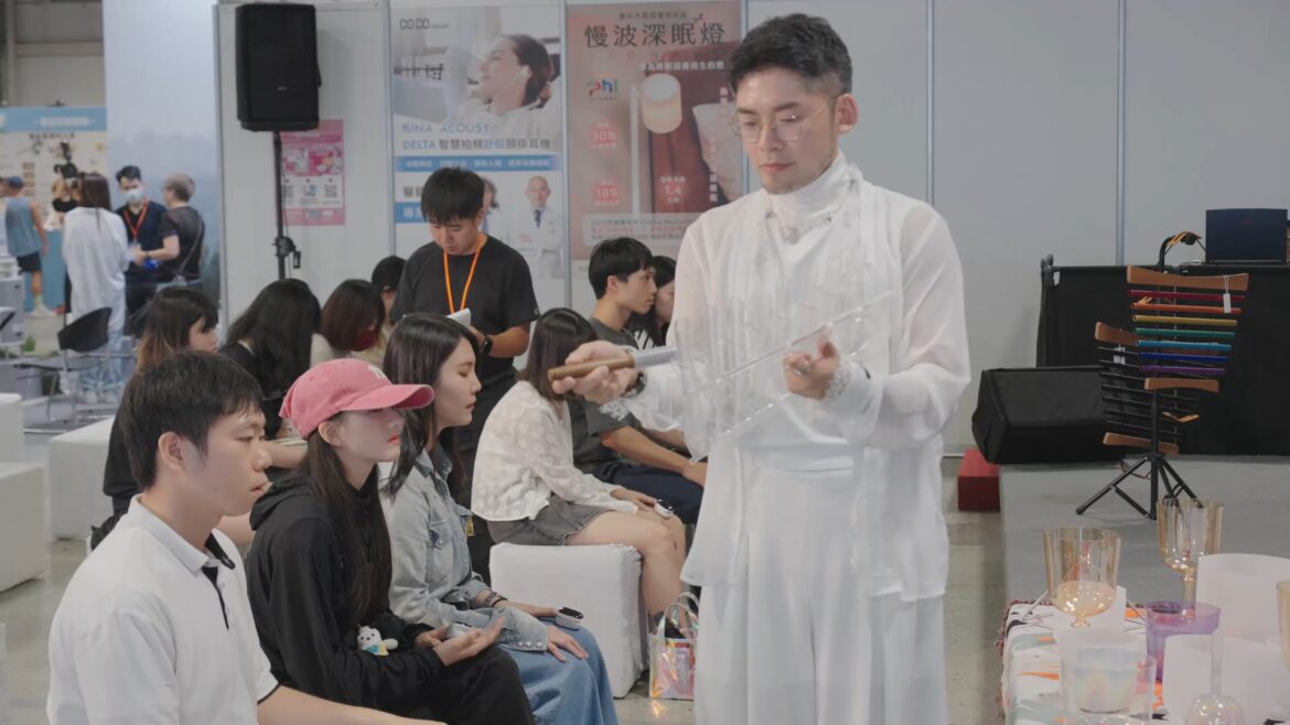 影音/民間舉辦發呆大賽來放鬆 一堆人報名比發呆