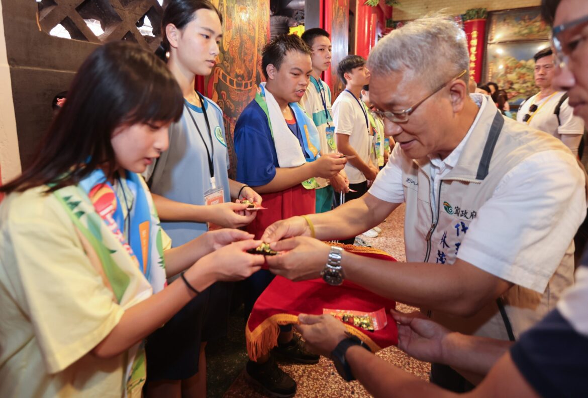 宜縣府辦成年禮活動  祈福青年無懼向前行