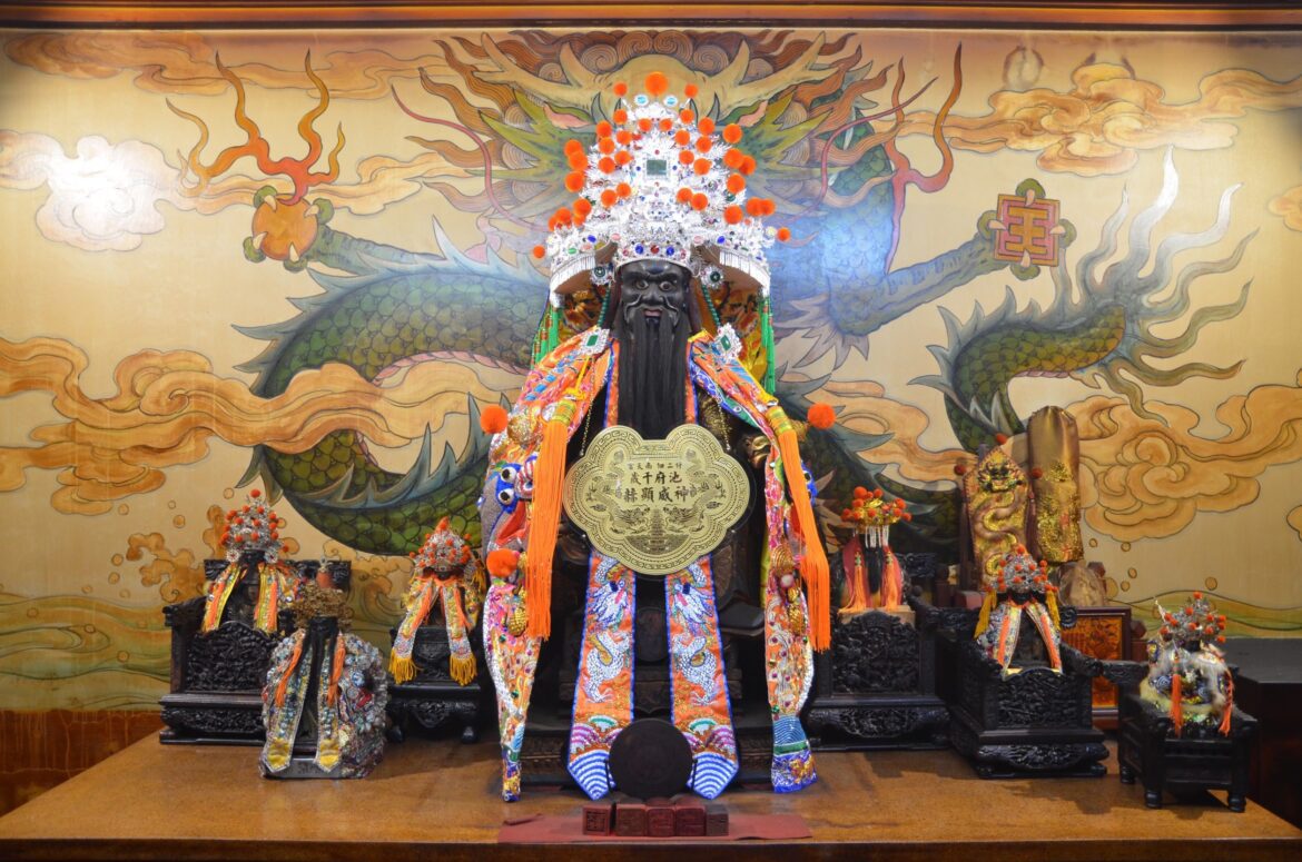 什二佃池王爺生慶典登場　主委吳順德邀請大家免費過七星平安橋送平安壽麵