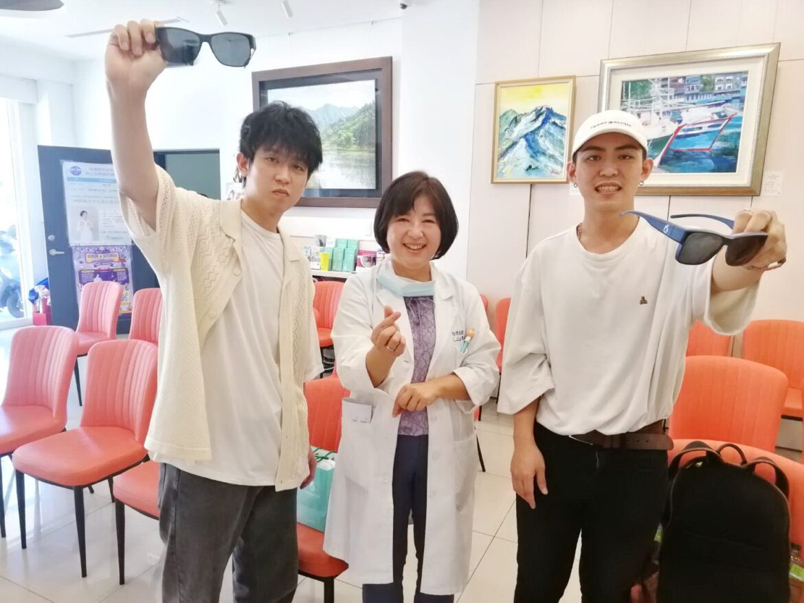 信賴眼科術後視力像4K般清晰　高雄兄弟檔信任賴麗如專程來嘉