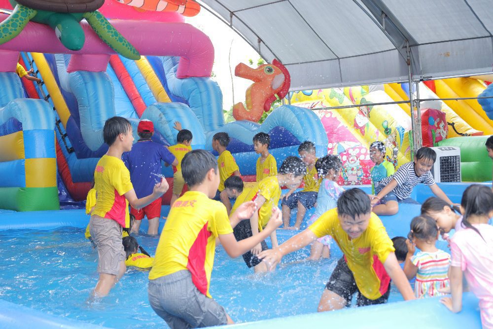 嘉義夏至日玩翻天！太空教育館氣墊水樂園陪你清涼迎暑假