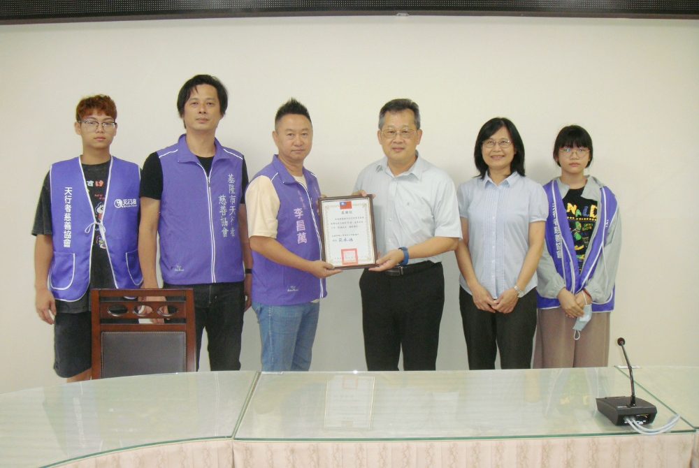 天行者慈善協會媒合華昇食品捐贈1140公斤火鍋料   為矯正學校孩子加菜溫暖餐桌