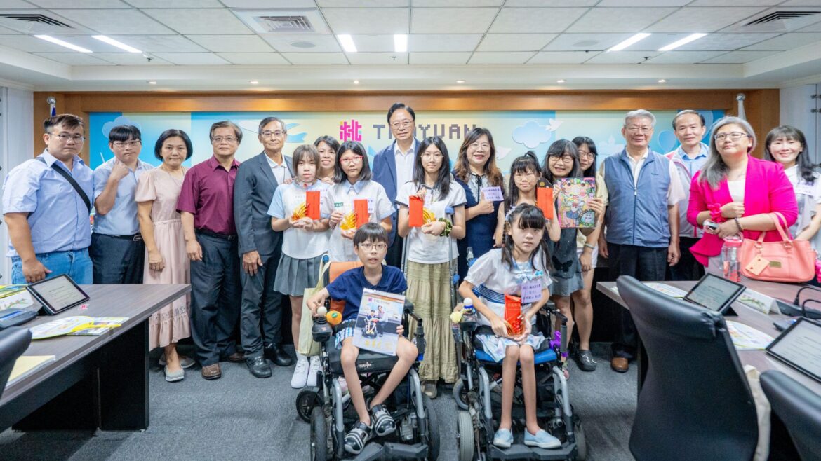 身心受限卻不設限     桃園5位總統教育獎得主獲張善政表揚     展現生命韌性