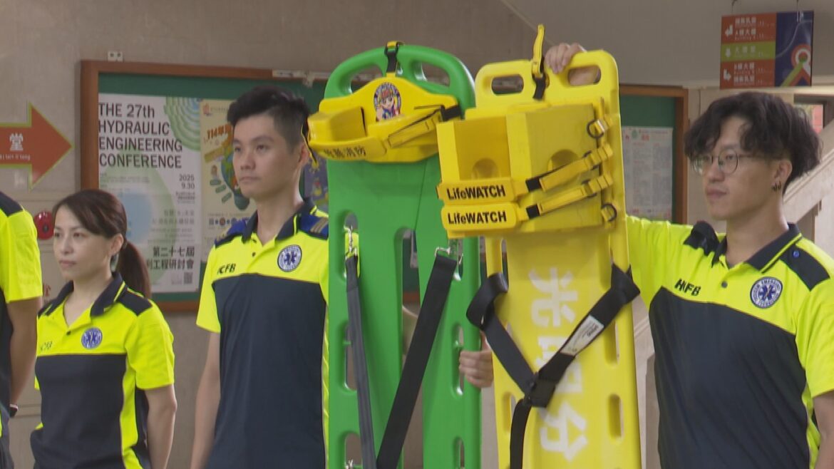 鏟式擔架  降低患者頸椎位移及二次傷害