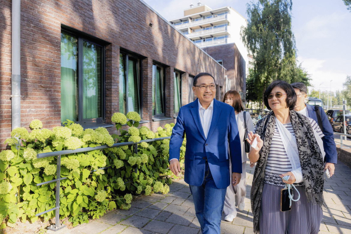 不只照護更是生活     侯友宜參訪荷蘭霍格威村     為新北長照3.0尋找新方向