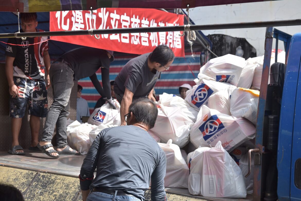 北玄宮連續15年捐普渡物資 魏嘉彥感謝信眾愛心