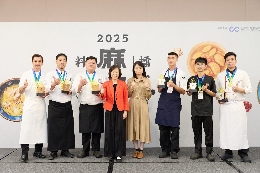 「2025麻油料理擂台決賽」登場   十強現場精彩廚藝對決