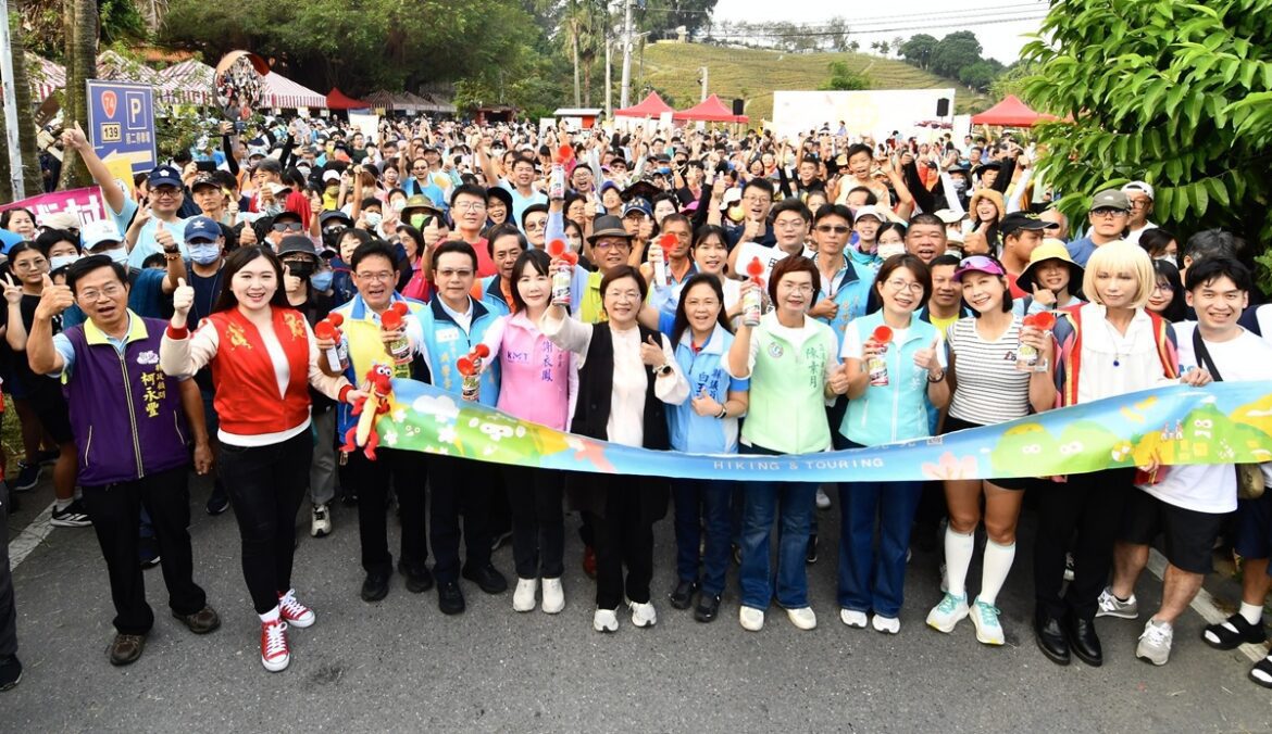卦山大縱走 彰化兜兜圈活動  完登步道送好禮 大嶺巷步道千人齊步走