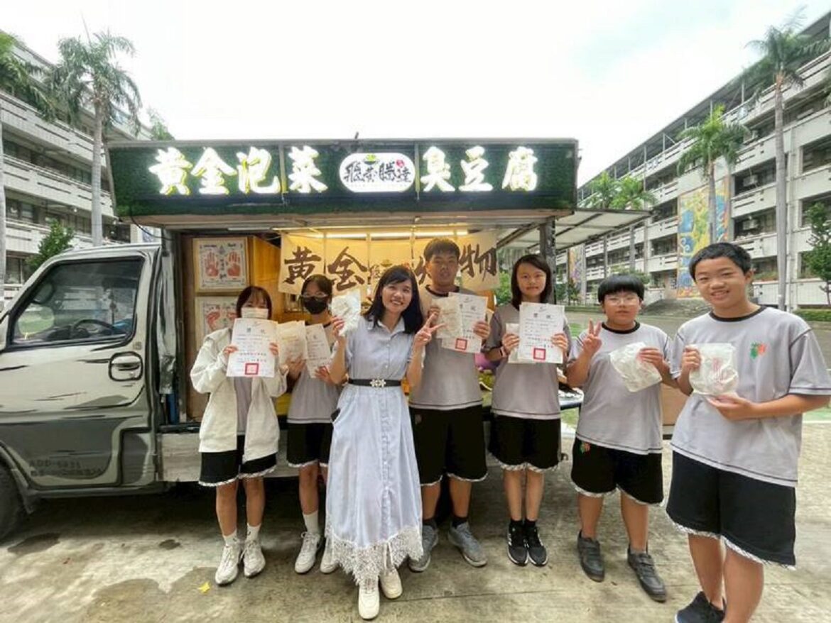 段考前三名不只獎狀還有雞排！光華國中用香氣教育品格與激勵