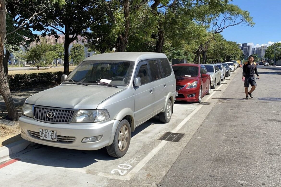 新北三區路段停車格11/1起收費     交通局：提升周轉率     讓大家都有得停