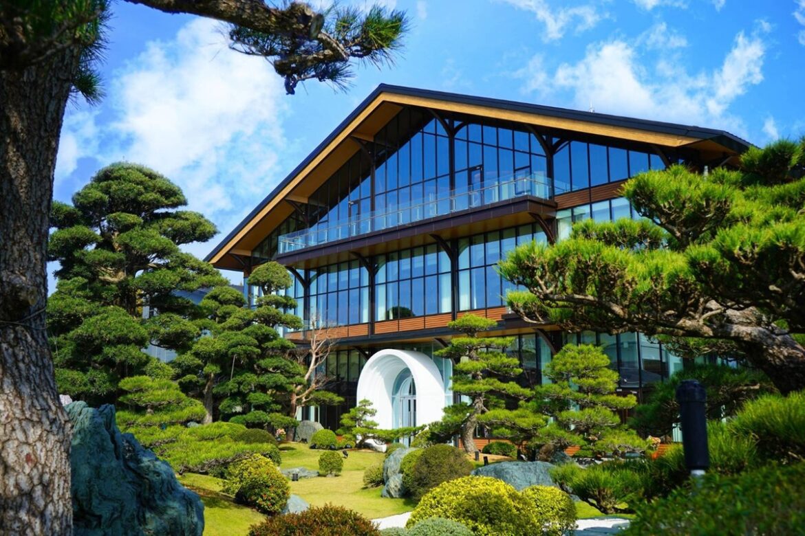 永靖謝平安家年華盛大登場  啦啦隊女神李多慧魅力席捲成美文化園