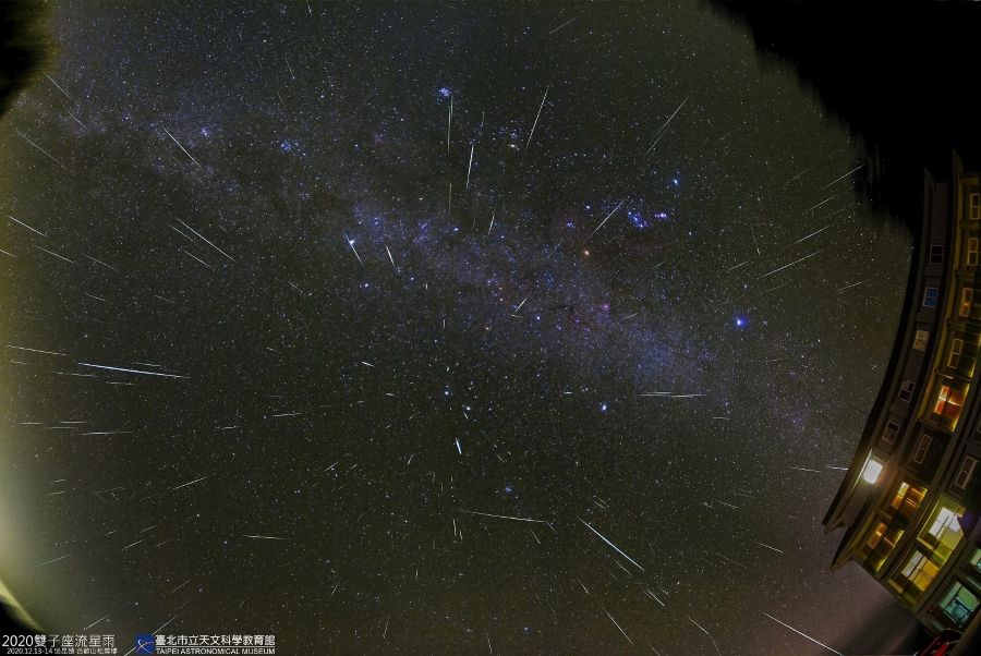 雙子座流星雨周日晚間登場！ 每小時約可看見100顆流星