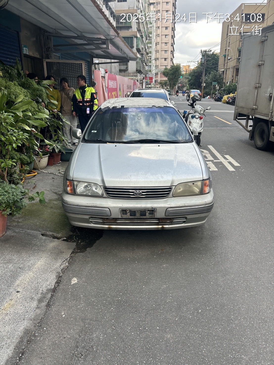 最高罰3萬6！新制上路嚴懲無牌車占道亂象     新北市呼籲民眾遵守規定