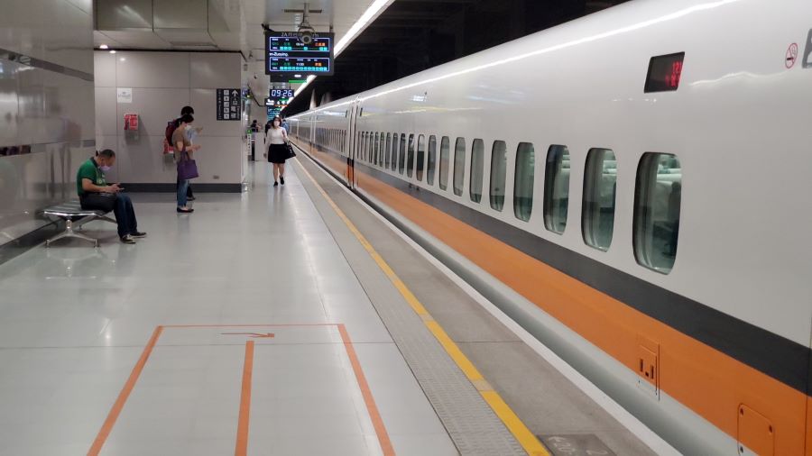 高鐵通訊異常部分列車延誤 超過60分鐘可全額退費