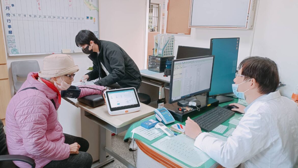嘉義縣導入鴻海智慧科技數位守護  強化偏鄉醫療照護