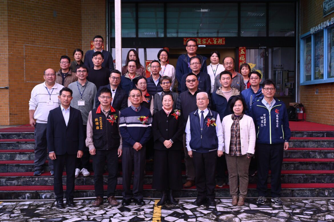 鳳林地政事務所主任交接  徐榛蔚期勉強化地政服務