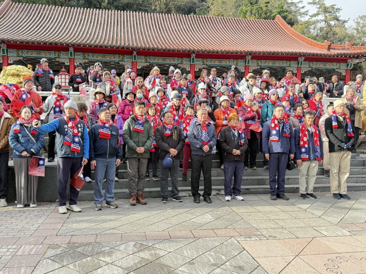 迎接2026嶄新一年　梨山升旗典禮在晨曦中隆重登場