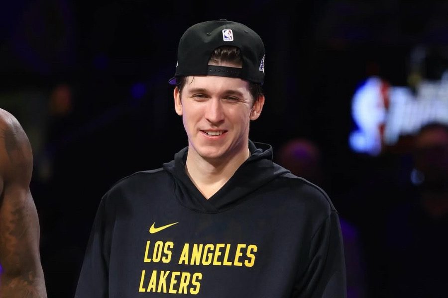 影/《NBA》「AR」Raves傷癒復出雙槍回歸! 湖人客場八連戰最終場大勝籃網