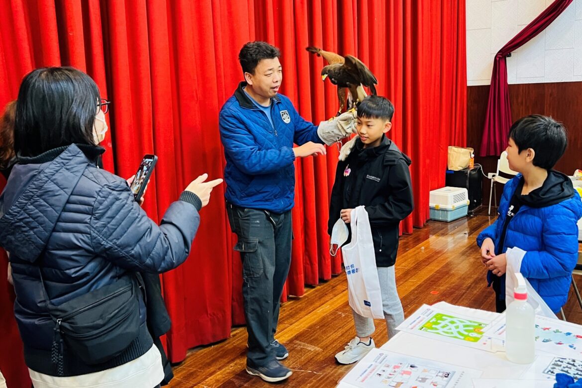 弘光科大舉辦「寒假Open House」　七大科系聯手打造奔奔馬親子闖關遊戲
