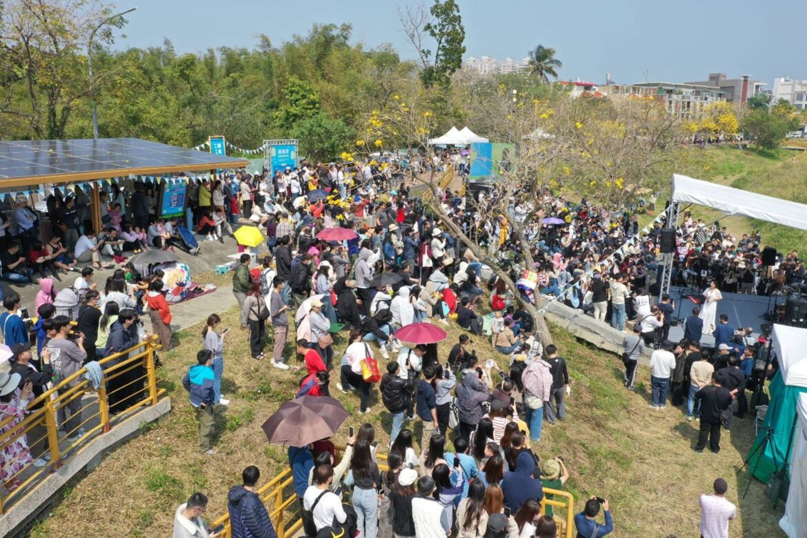 「潮風鈴・黃花瘋音樂市集」3/7、3/8浪漫登場　沉浸金黃花海音樂交融