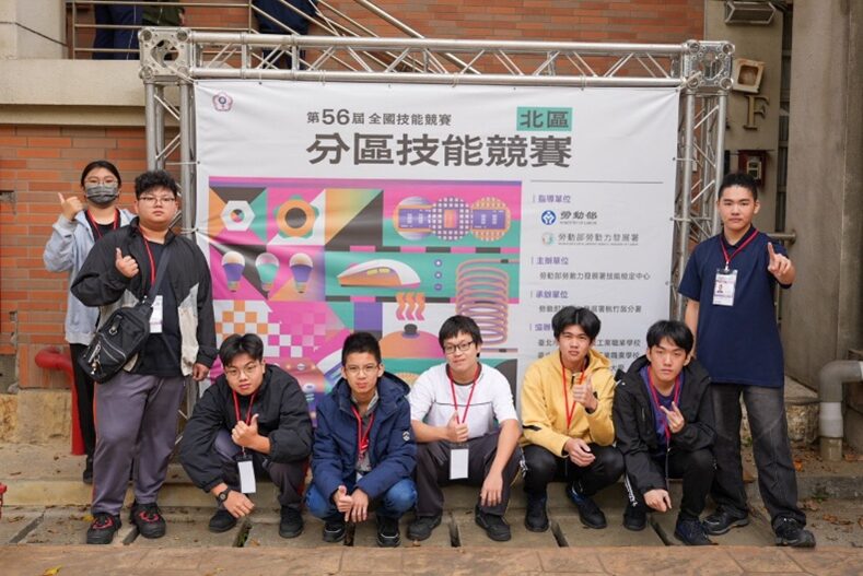 花蓮高工北區技能競賽勇奪21獎　機器人整合全體稱霸